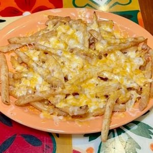 #7k Cheese Fries