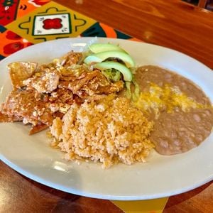 Chilaquiles con Huevo